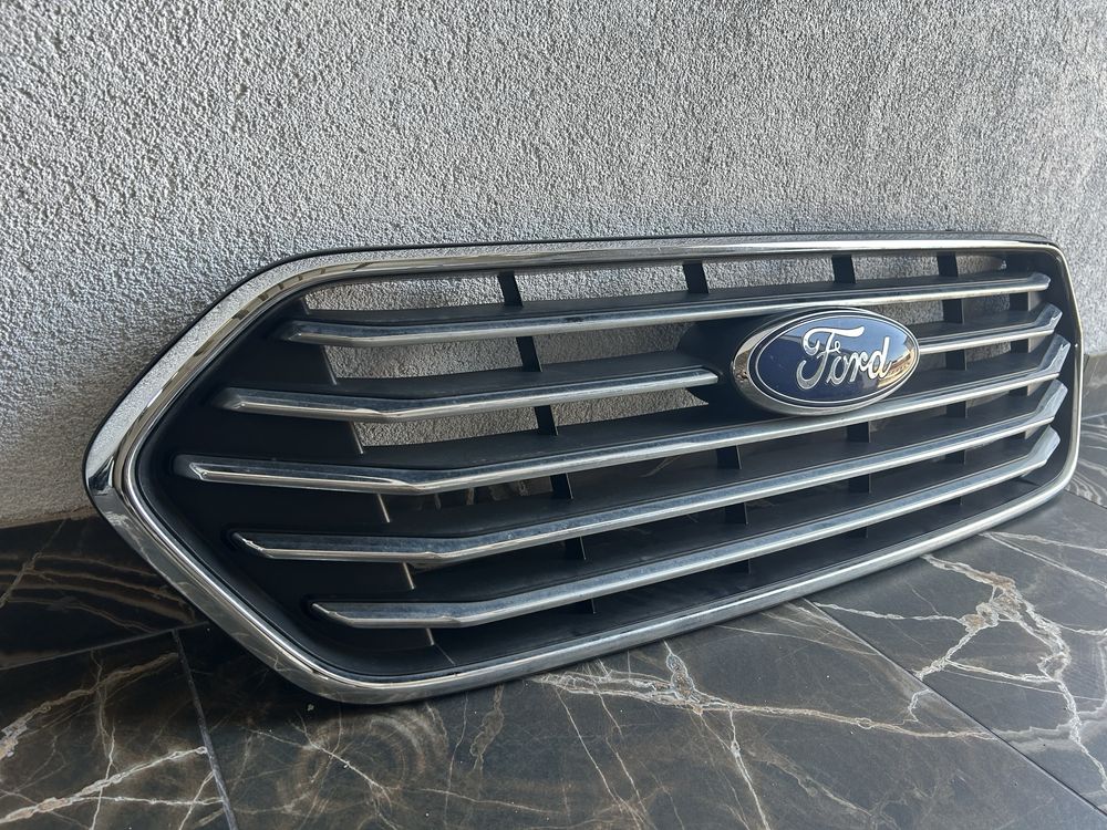 Решітка радіатора Ford Transit Custom