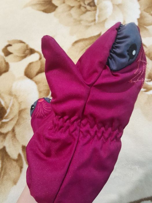 Продам рукавички термо Lassie