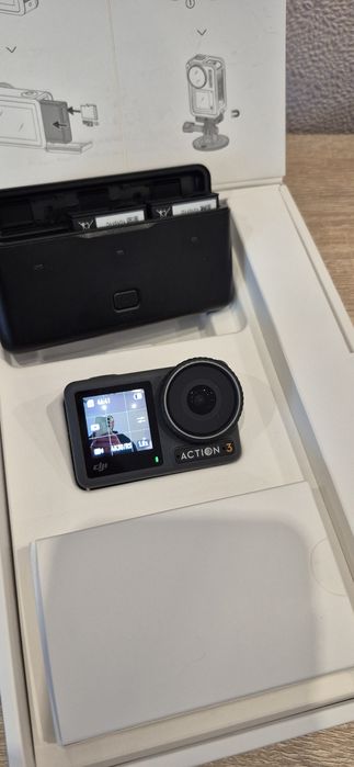 Екшн-камера DJI Osmo Action 3 Adventure Combo
