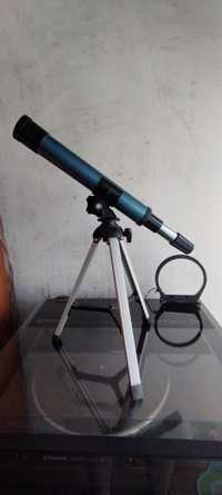 Telescópio de brincar