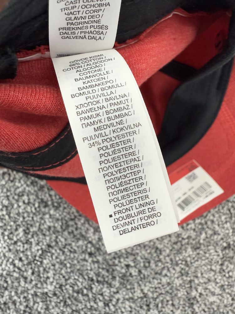 Чоловіча кепка nike tech fleece