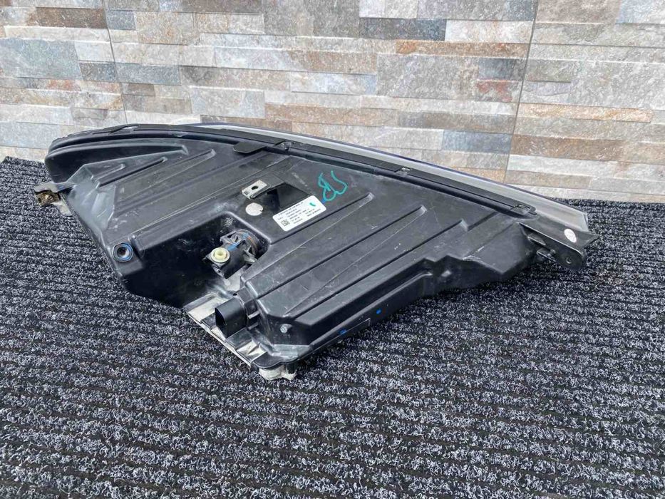 Фара Tesla Model S 16-20