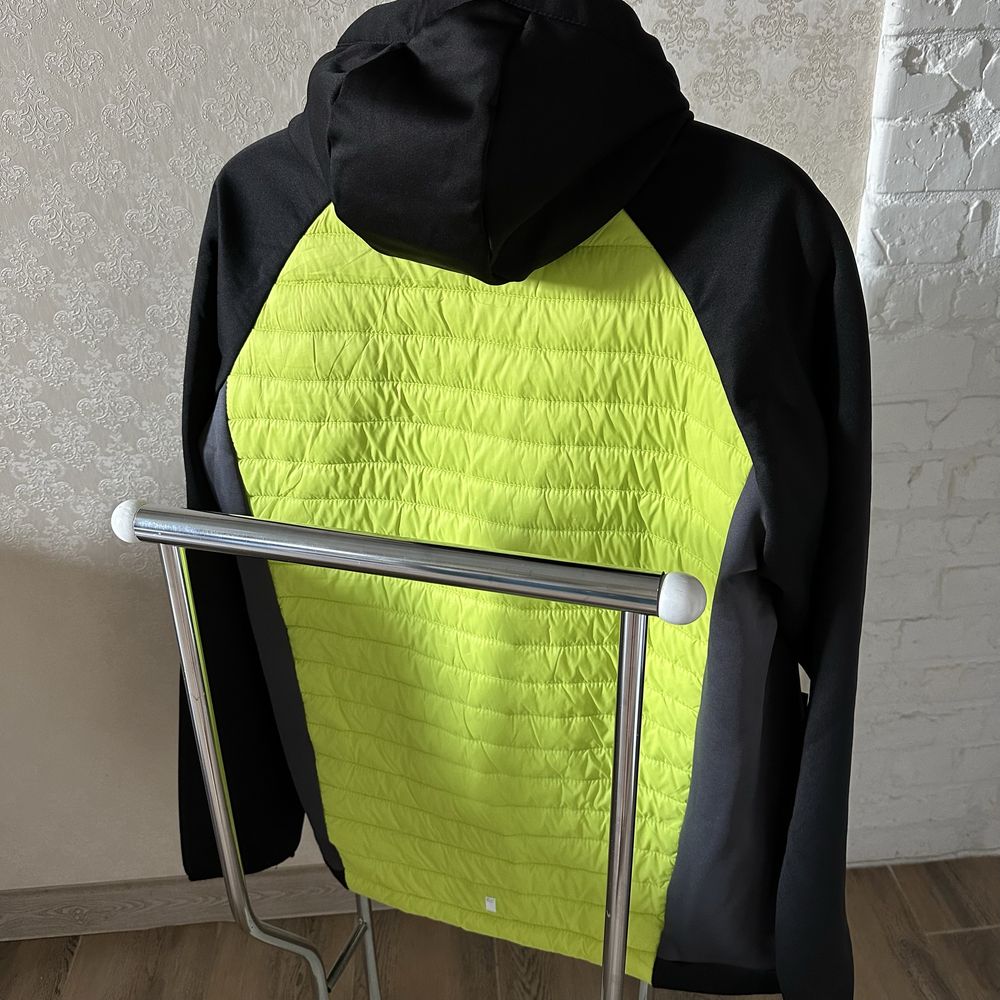 REGATTA. Чоловіча  куртка , демісезонна. Оригінал. Розмір - М ; L ; XL