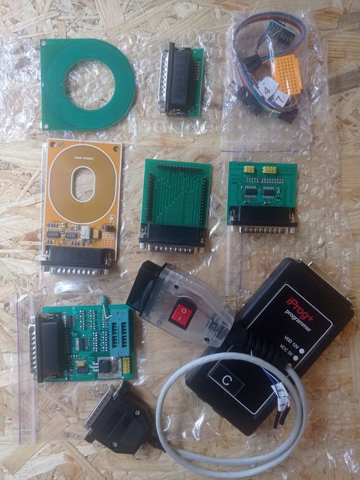 новый Говерла Программатор с адаптерами IPROG+ UA