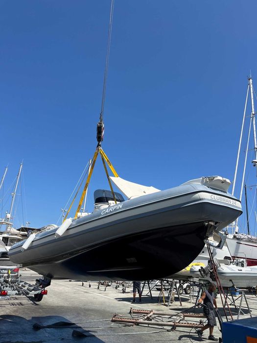 Semi rígido Joker Boat Clubman 24 + atrelado Satellite MX282