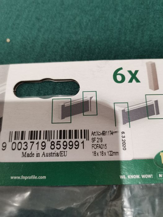 Блок для стику МДФ плінтусу, білий