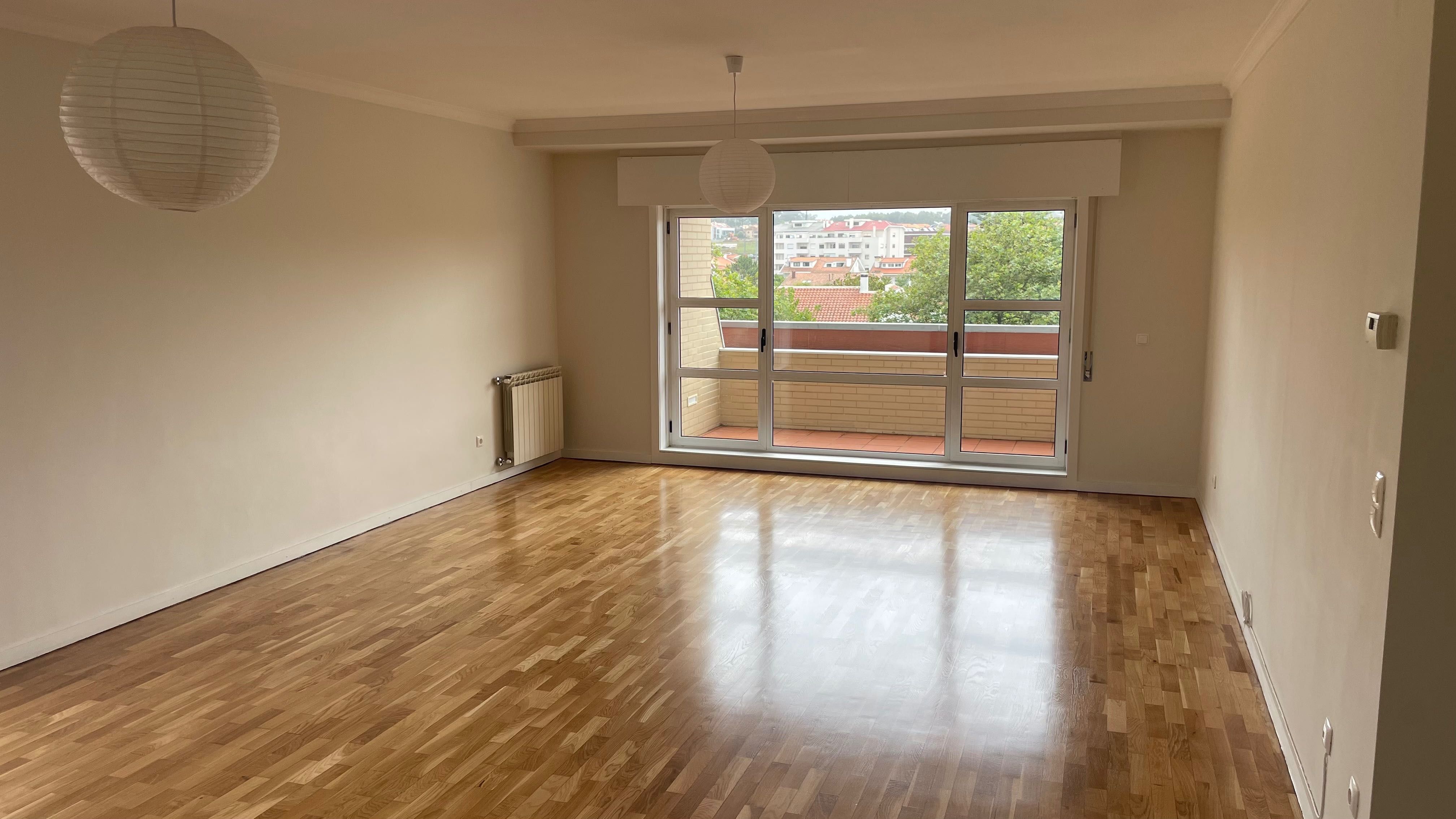 Apartamento T3 em Miramar