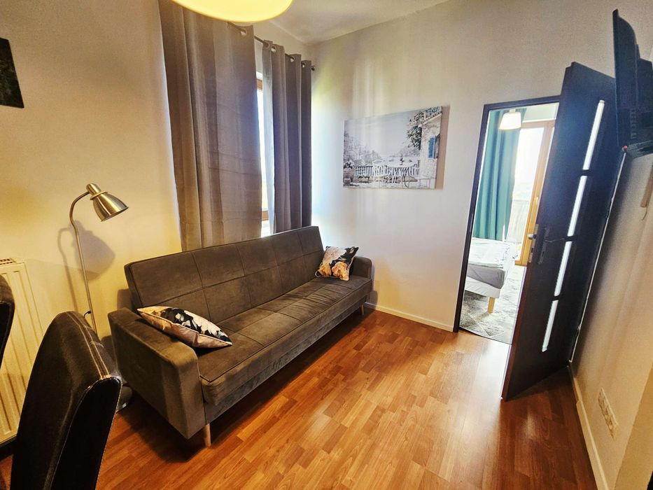 Apartament Żoliborz na dobę 3 pokoje wysoki standard parking gratis