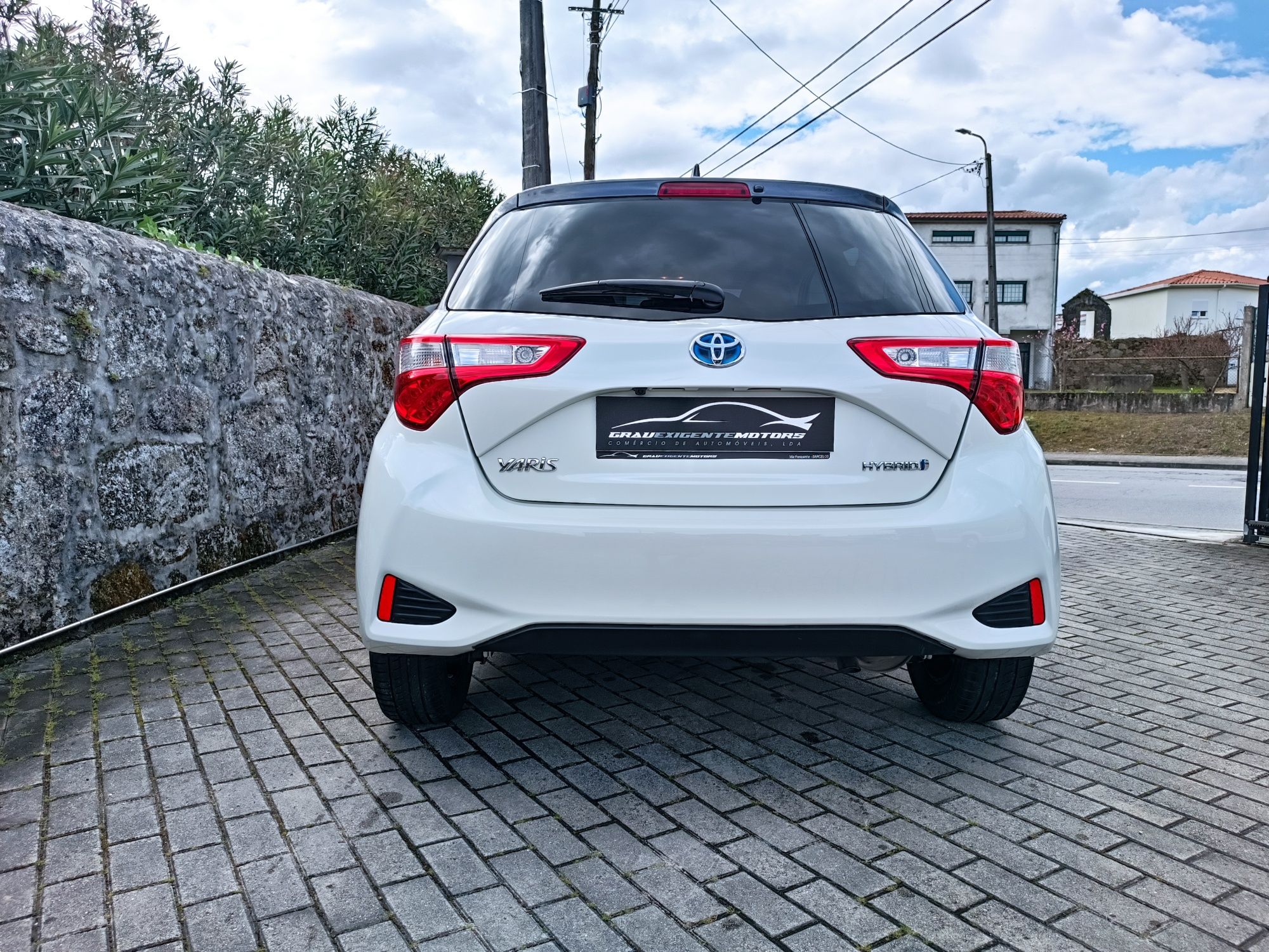 Toyota Yaris Híbrido 20 Year Square Collection Nacional