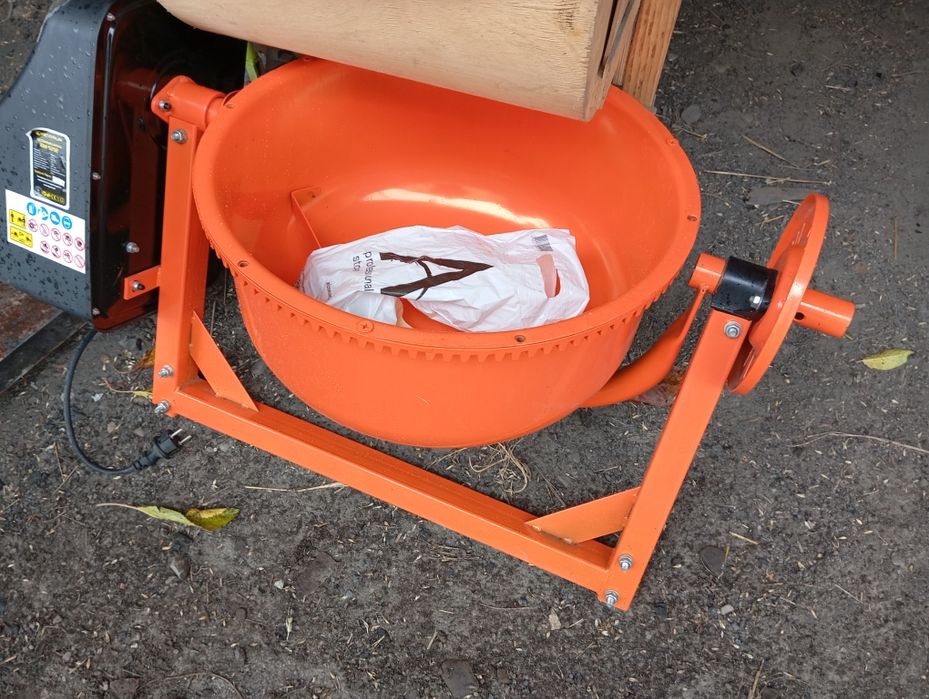 Продам бетоном мішалку