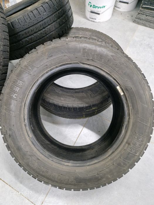 Opony kleber transporo 215/65/16c
