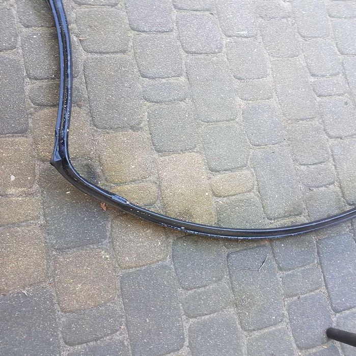 uszczelka guma szyby dachu słupka A mg mgf cabrio