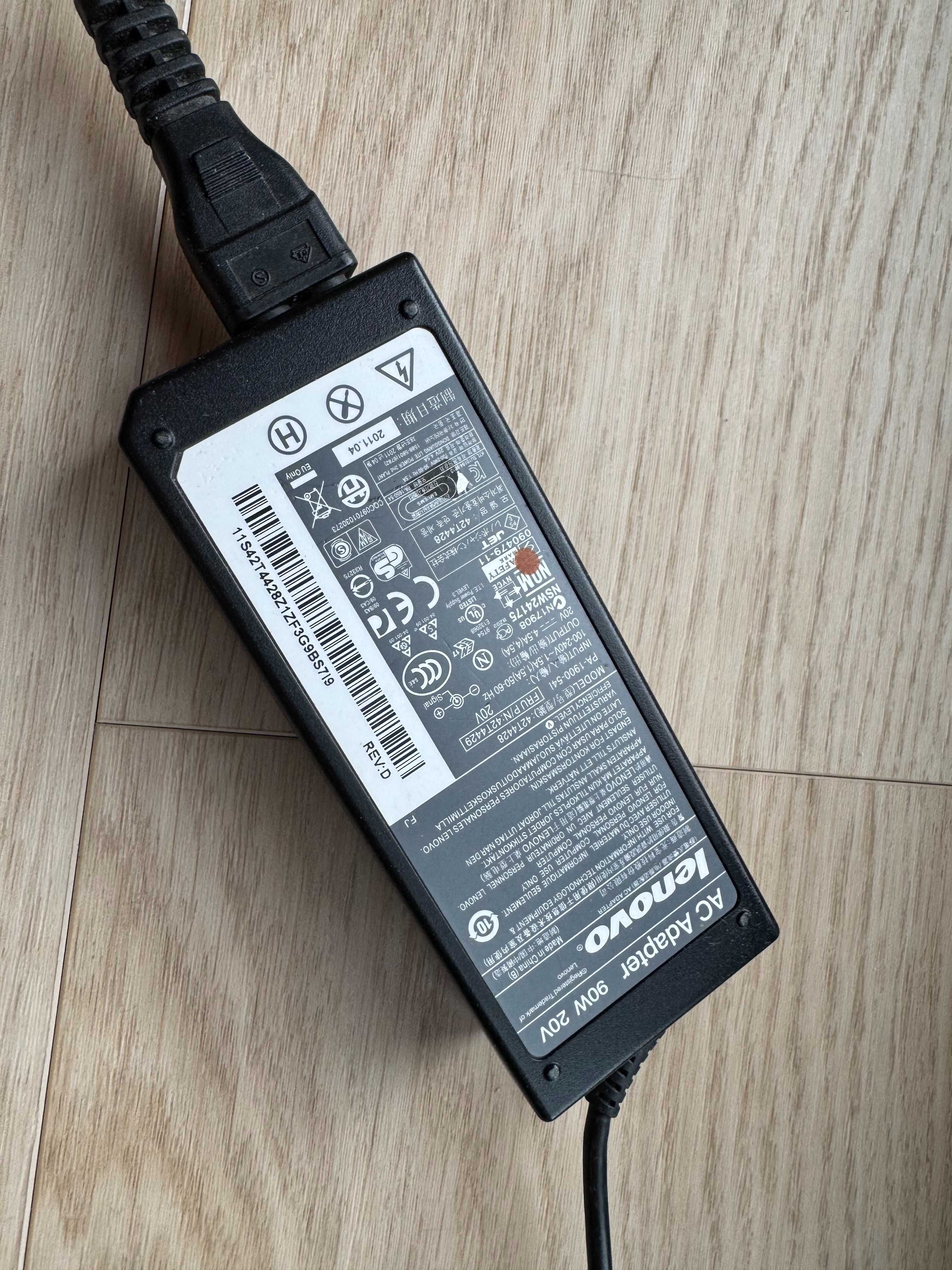 ThinkPad T61 Intel Core2 Duo 2GB 80GB HDD bateria trzyma