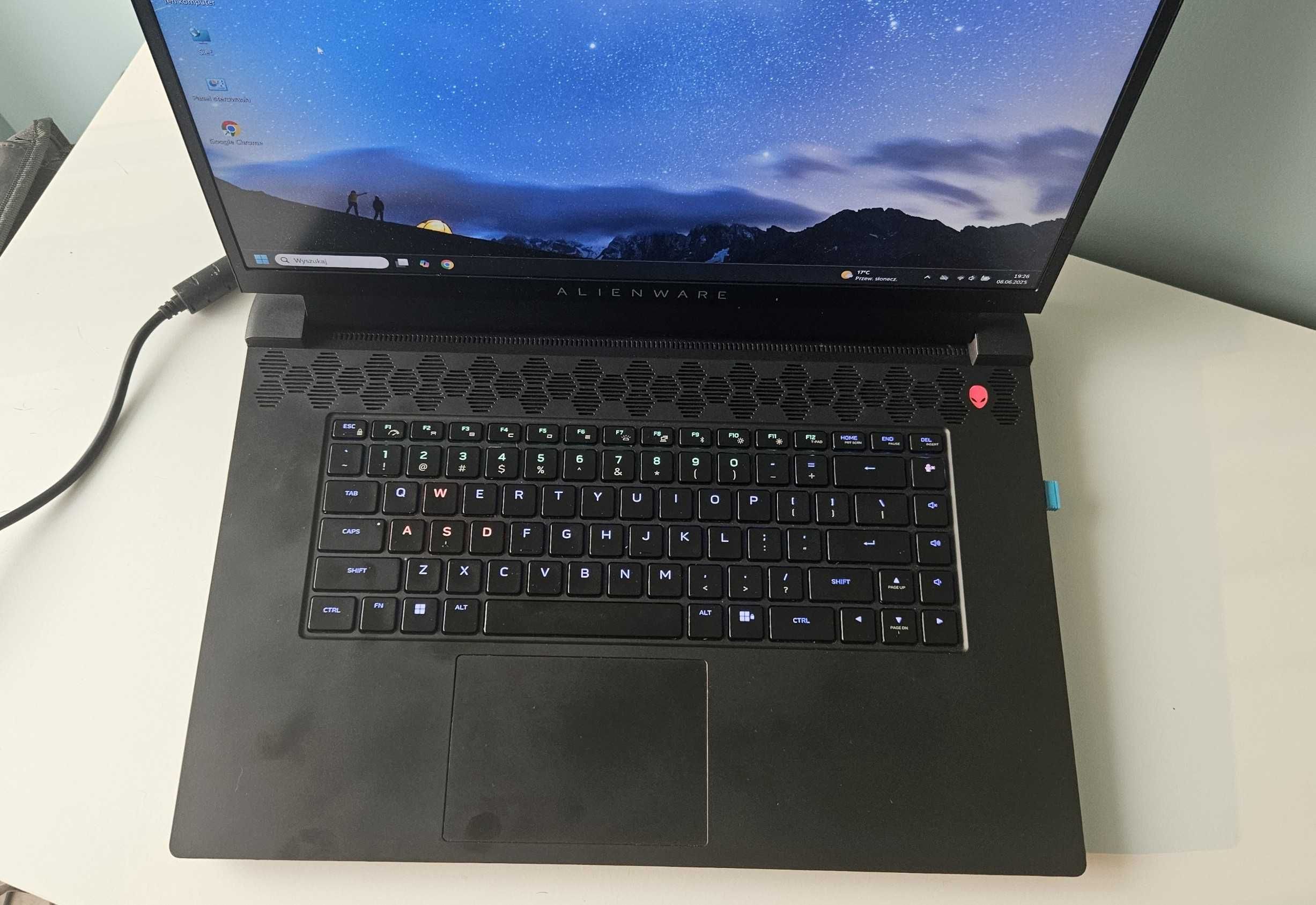 Alienware R17 R7-6800H/16GB/SSD 1TB/RX6850M-12GB/matryca 4k rezerwacja