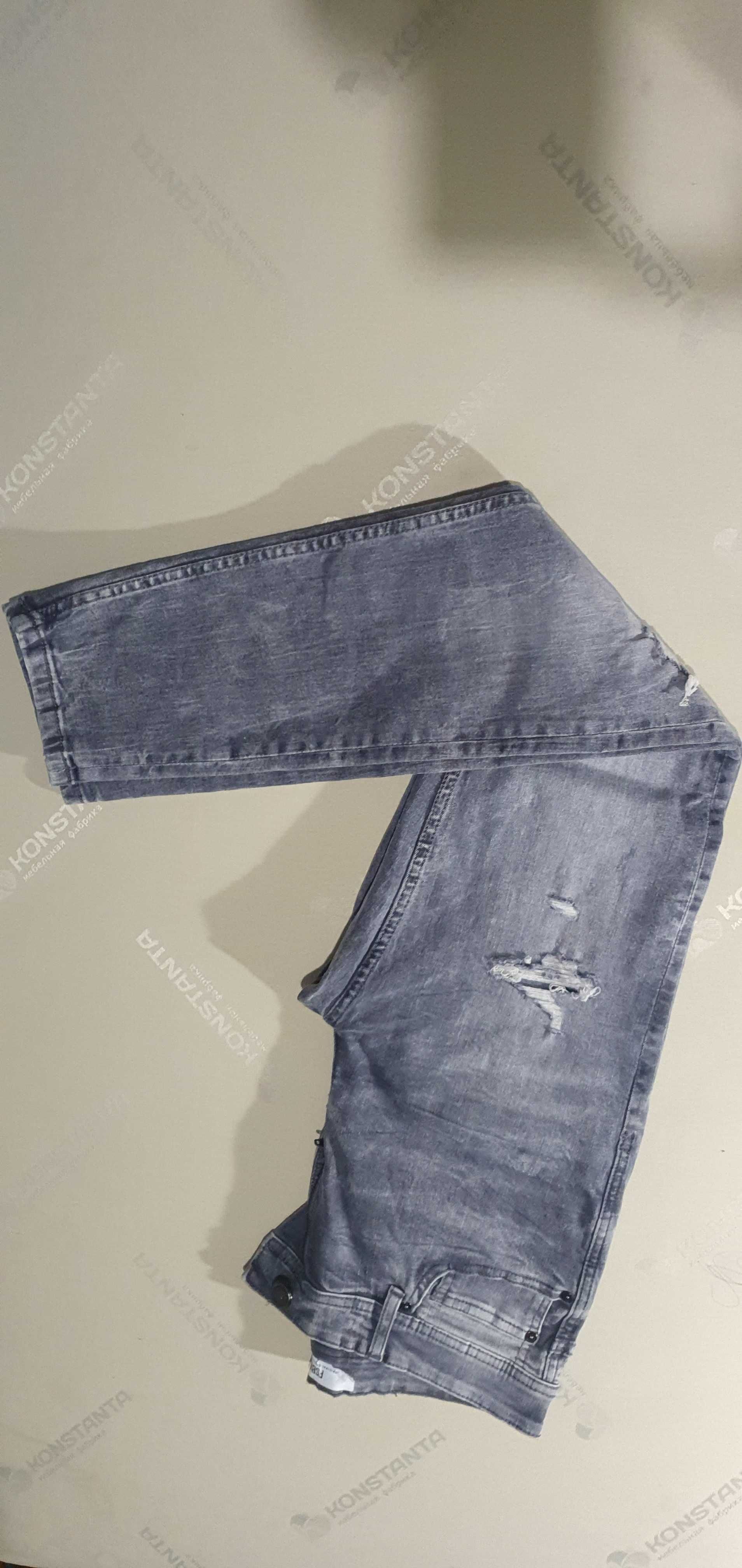 Серые мужские джинсы на рост 170-175 см