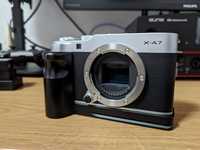 Fujifilm X-A7 + dwa obiektywy i akcesoria