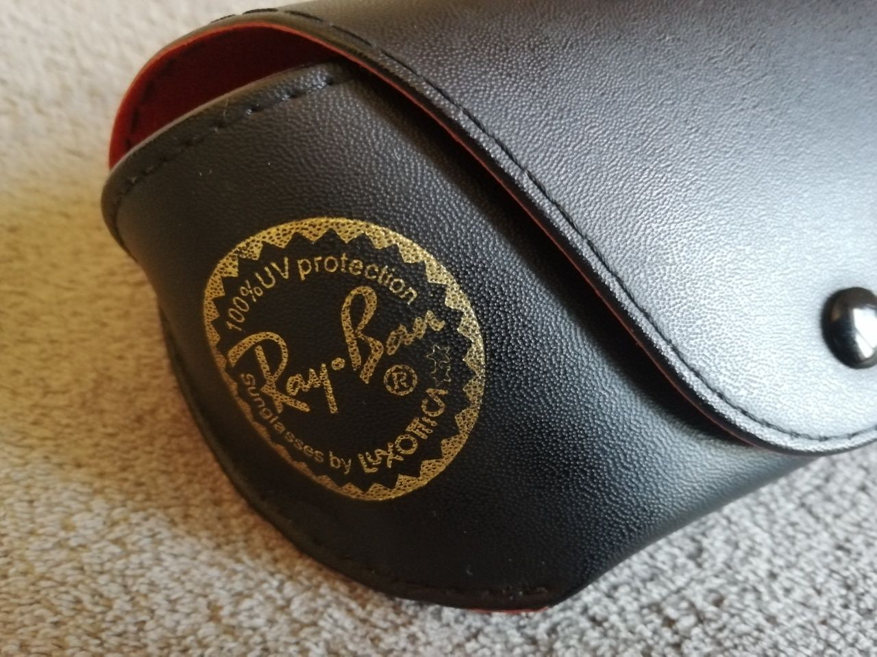 Óculos de sol Ray Ban com proteção UV