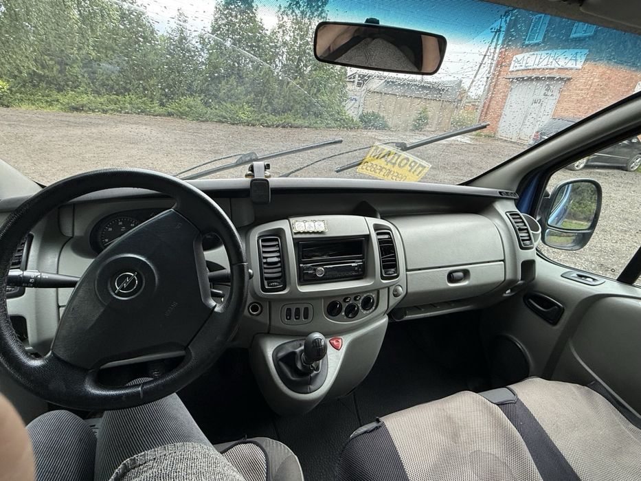 Продам опель виваро