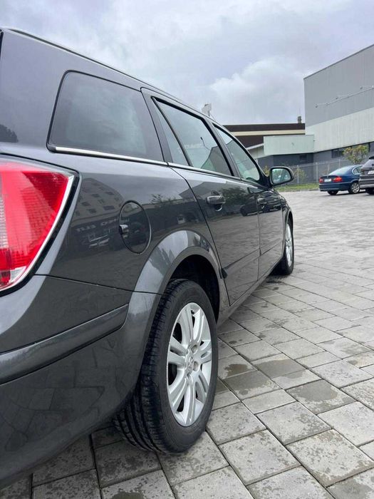 Продаю Opel Astra H