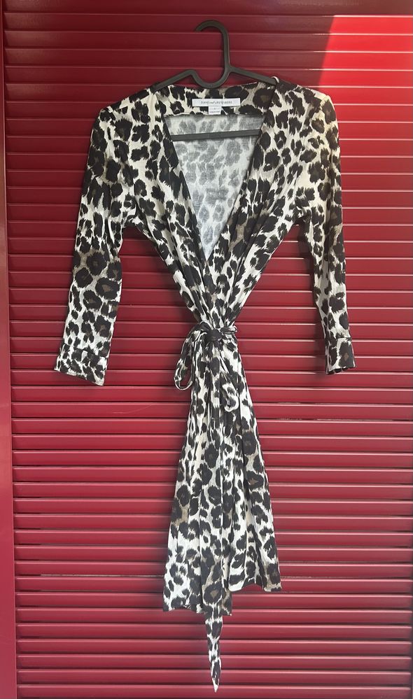 Vestido icónico wrap Diane von Furstenberg