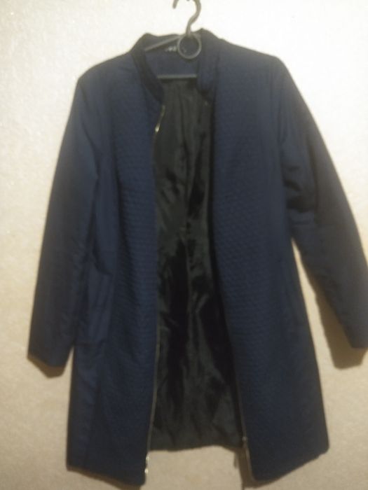 Пальто осіннє  42 та 44 розмір