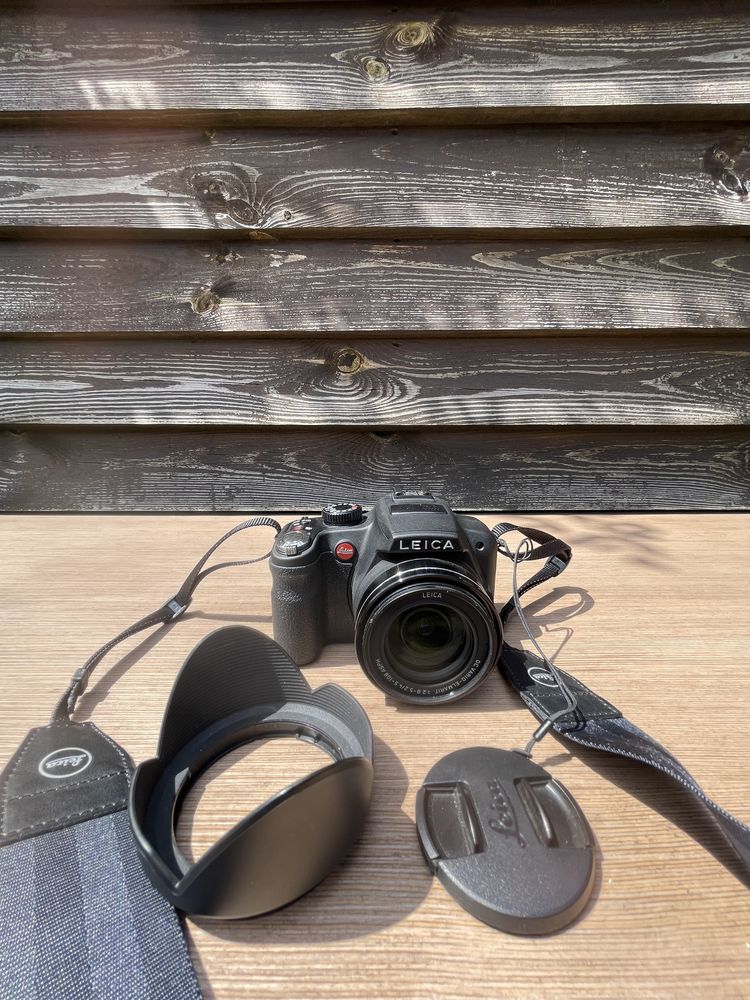 Фотоаппарат Leica V-Lux 2