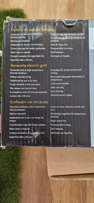 Grelhador eléctrico em terracota