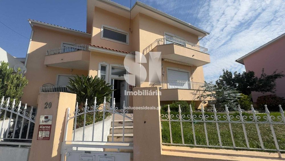 Andar de Moradia T4 - Coimbra