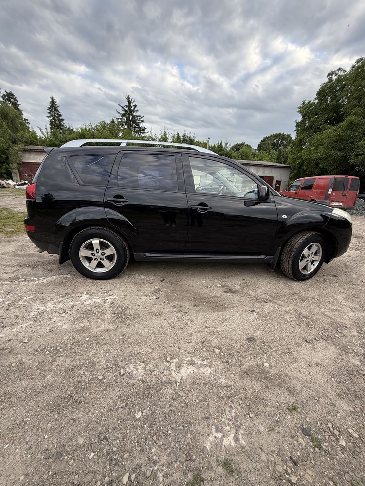 Продам Peugeot 4007
