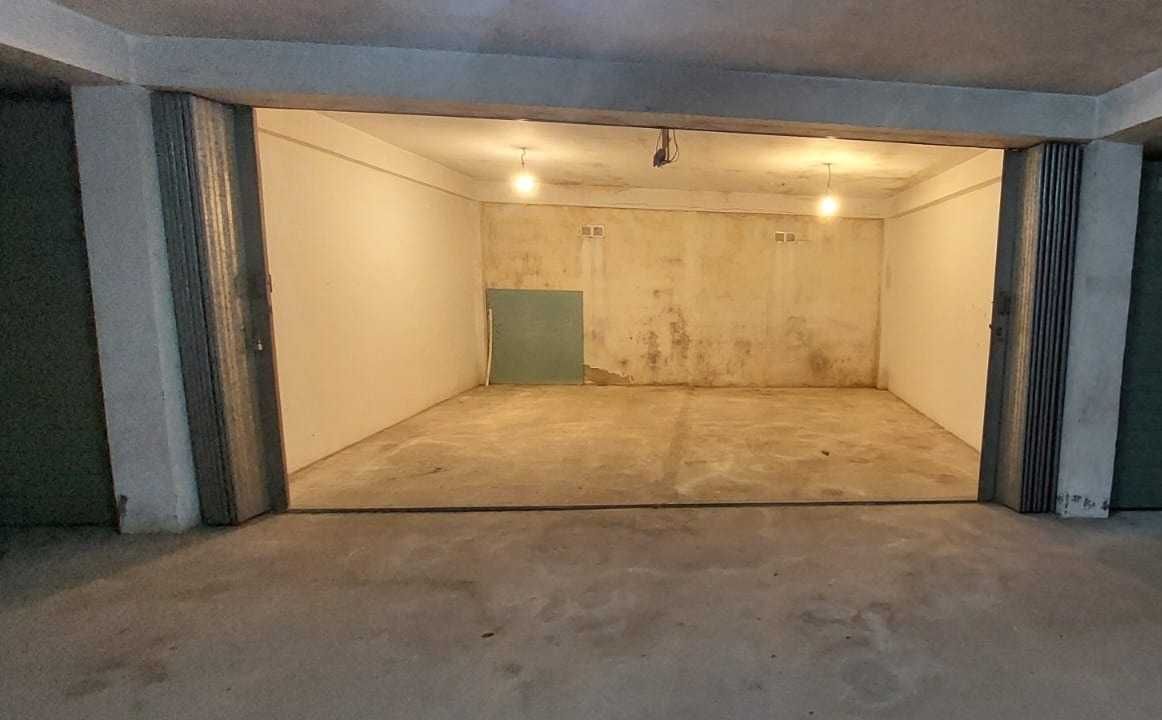 Garagem Privativa com bons acessos