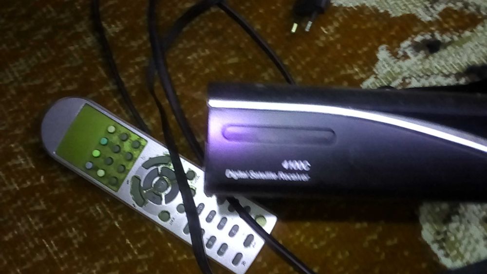 Спутниковый приемник digital satellite receiver 4100c.  Б/у  продам
