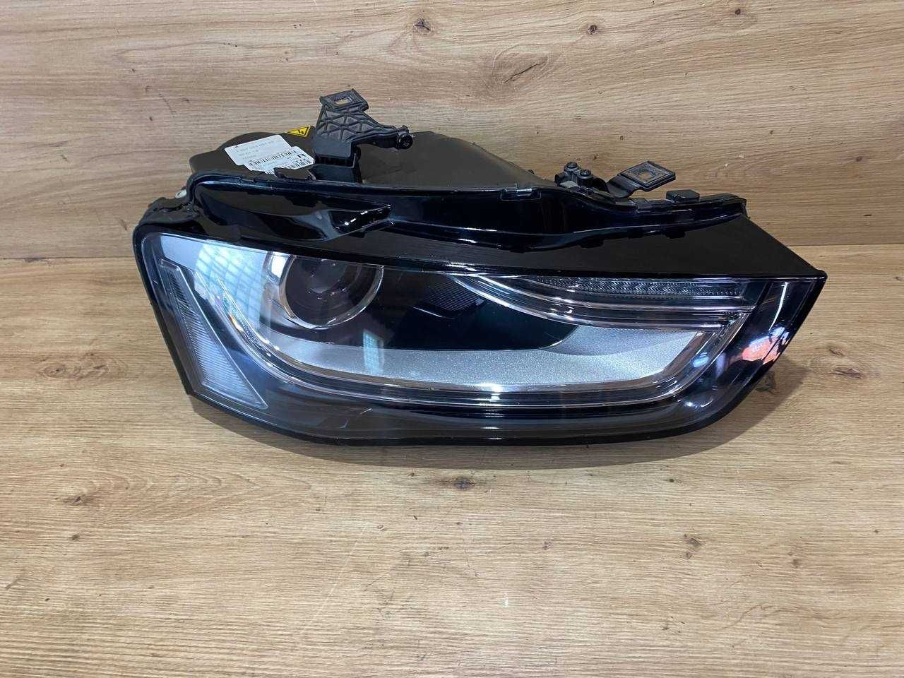 Фара передня права правая AUDI A4 B8 Ауді А4 Б8 рестайлинг Xenon Led