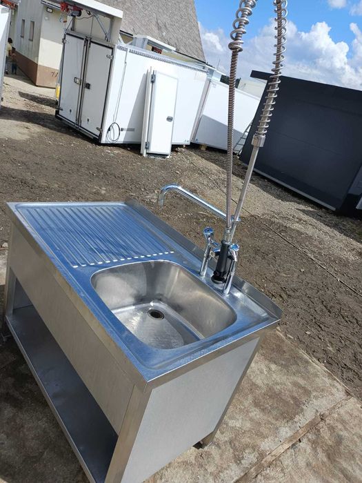 Zlew nierdzewny gastronomiczny.