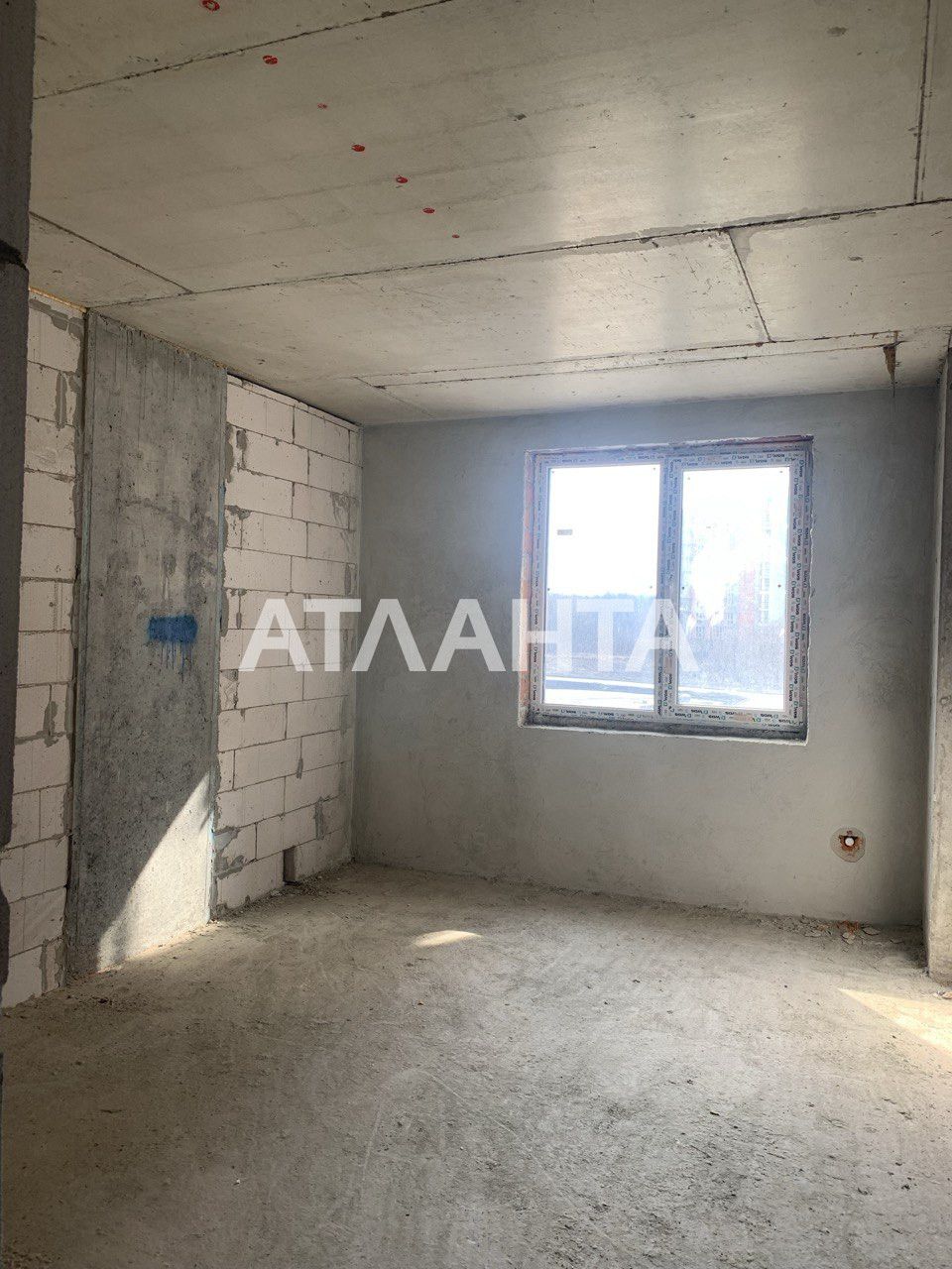 Продаж 3х кімнатної квартири в ЖК R2 Residence по вул Роксоляни