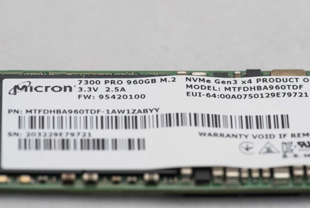 4x Micron 7300 Pro 960GB NVME SSD + Asrock Rack RB4M2 PCIe Adapter