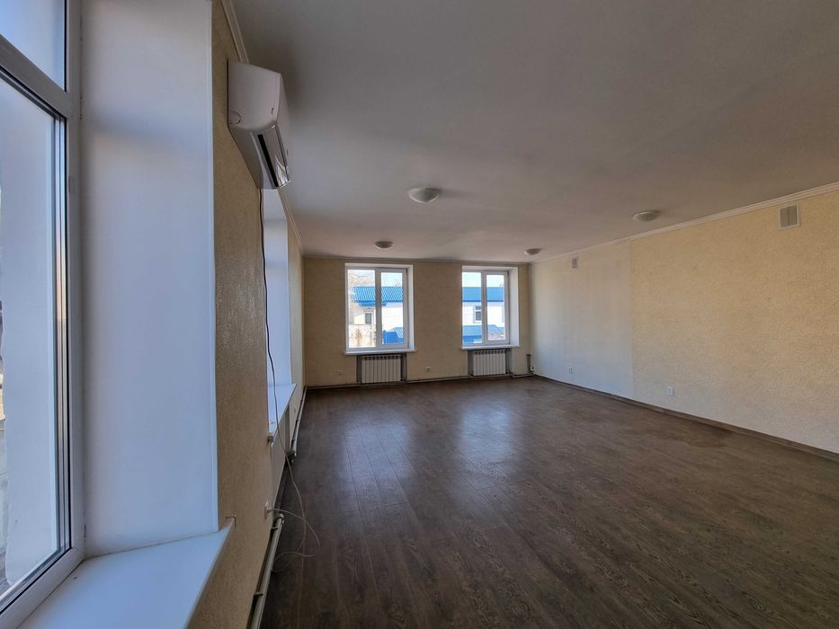 Оренда Приміщення 240метрів  можливо зі складом Без посередника