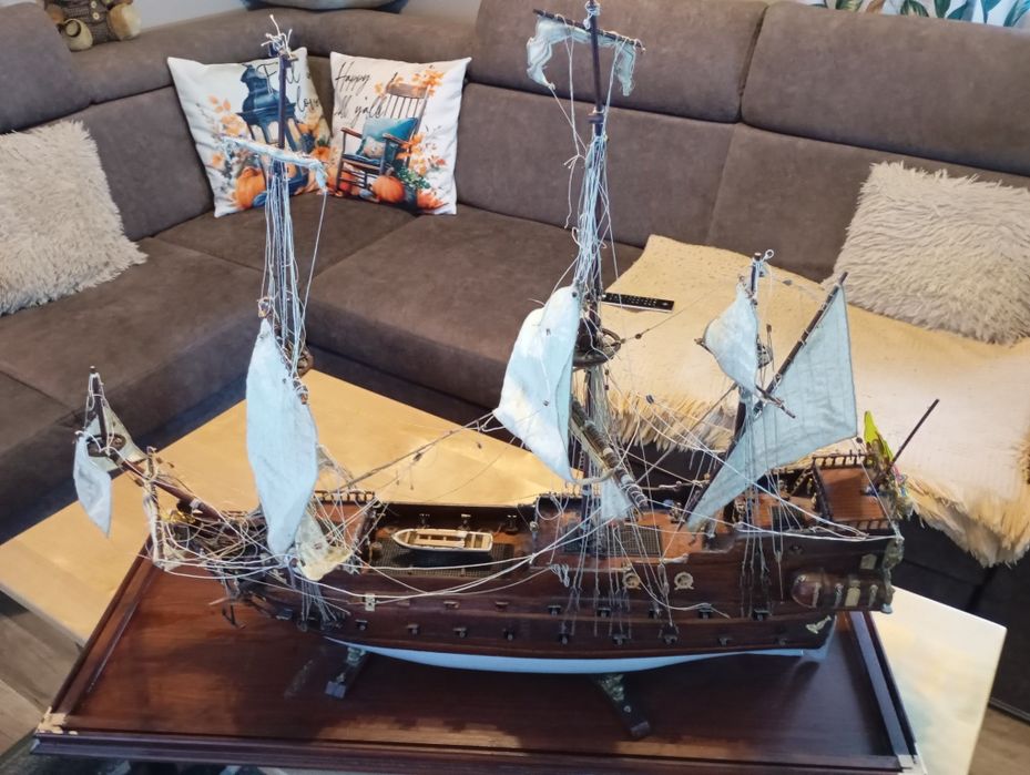 Model żaglowca duży 80cm bardzo stary.
