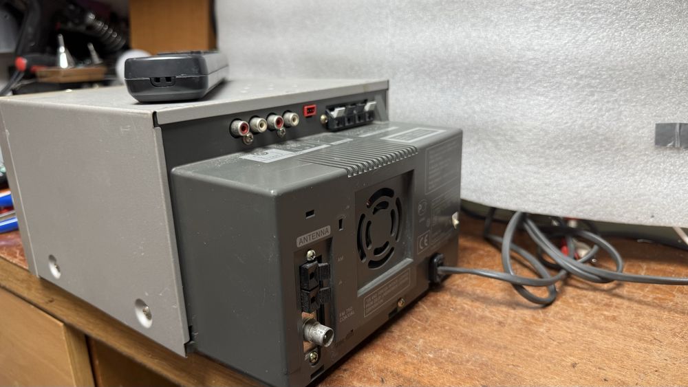 SONY DHC-MD333 Mini Hi-Fi System with Radio, CD Player/Recorder, and MiniDisc Player/Recorder63825198936577122