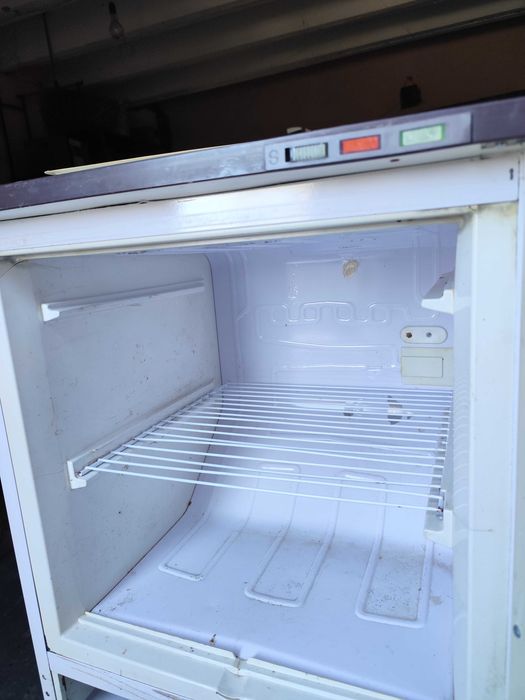 Холодильник морозилка мини барный