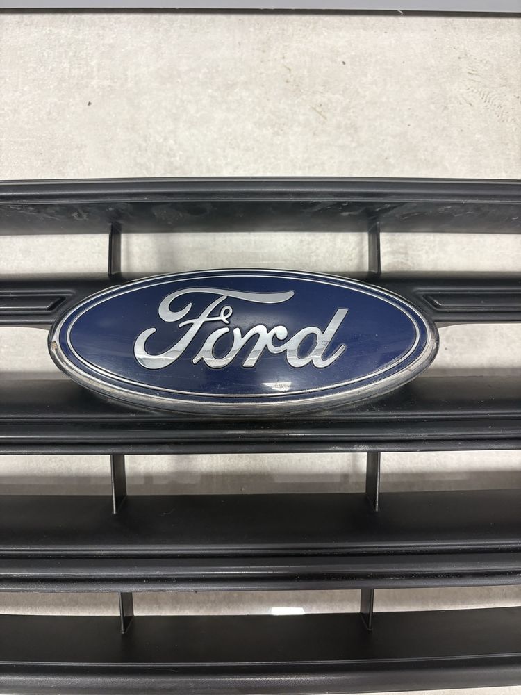 Transit Custom grill atrapa