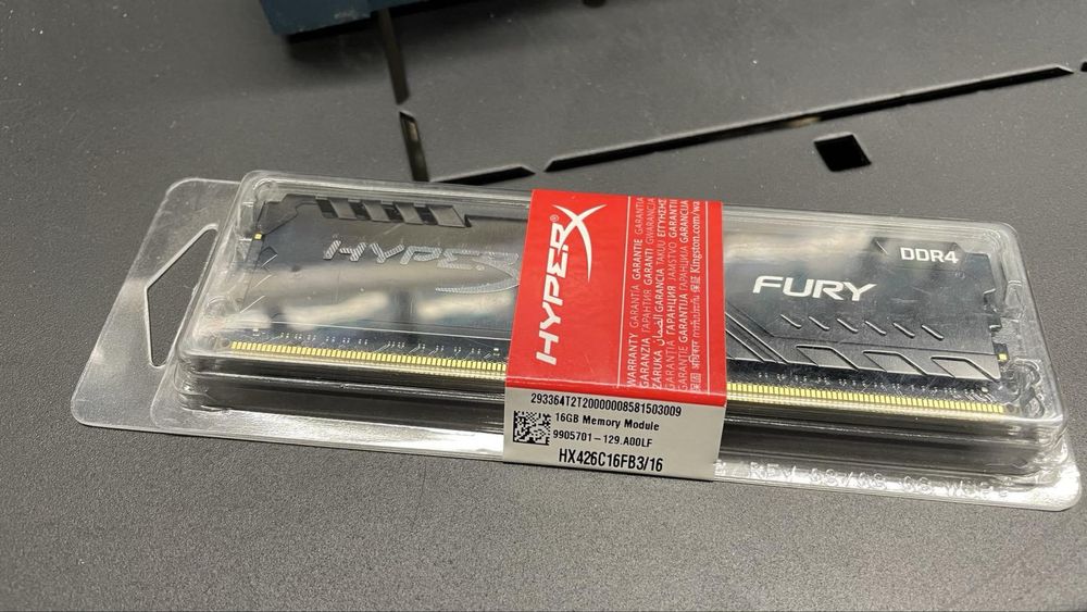 Оперативна пам'ять KINGSTON HX426C16FB3/16