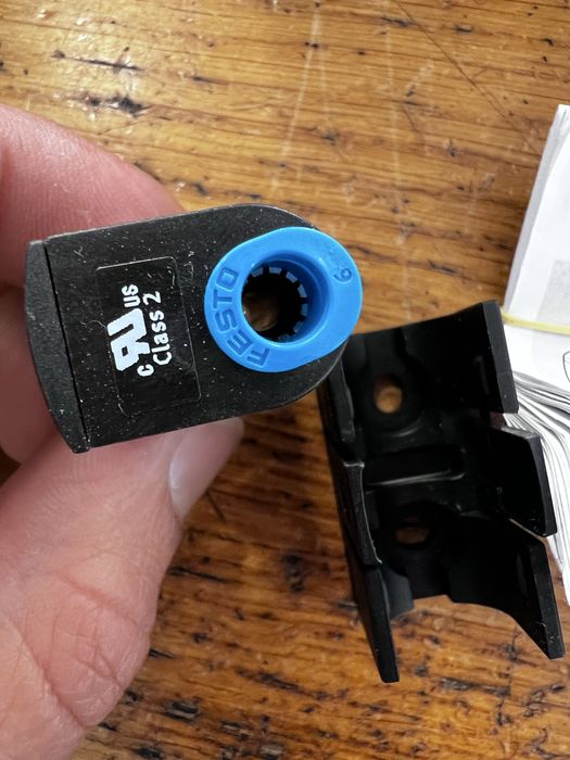 Sensor pressão Festo SDE5-D10-O-Q6-P-M8 - NOVO