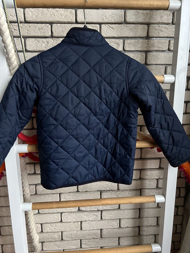 Курточка демі Benetton р.110