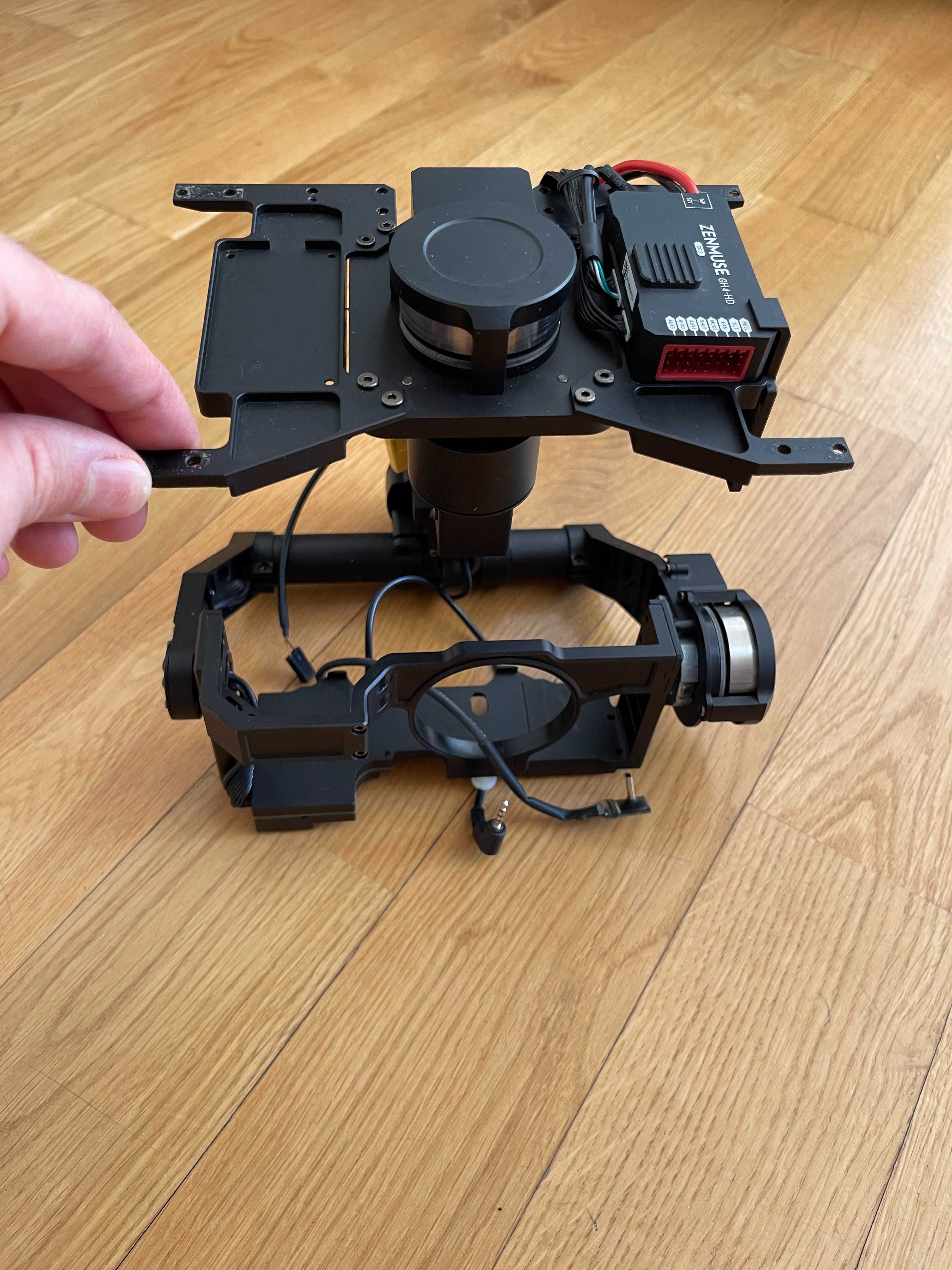 DJI S900 (E1200 PRO), kontroler DJI A2, gimbal DJI Z15 Panasonic GH4