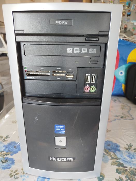 Caixa mini atx com fonte de alimentação