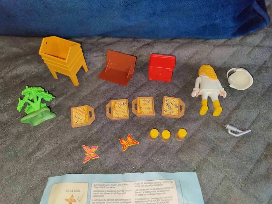 Playmobil Country 6818- pszczelarz/ strażnik pszczół z plastrami miodu