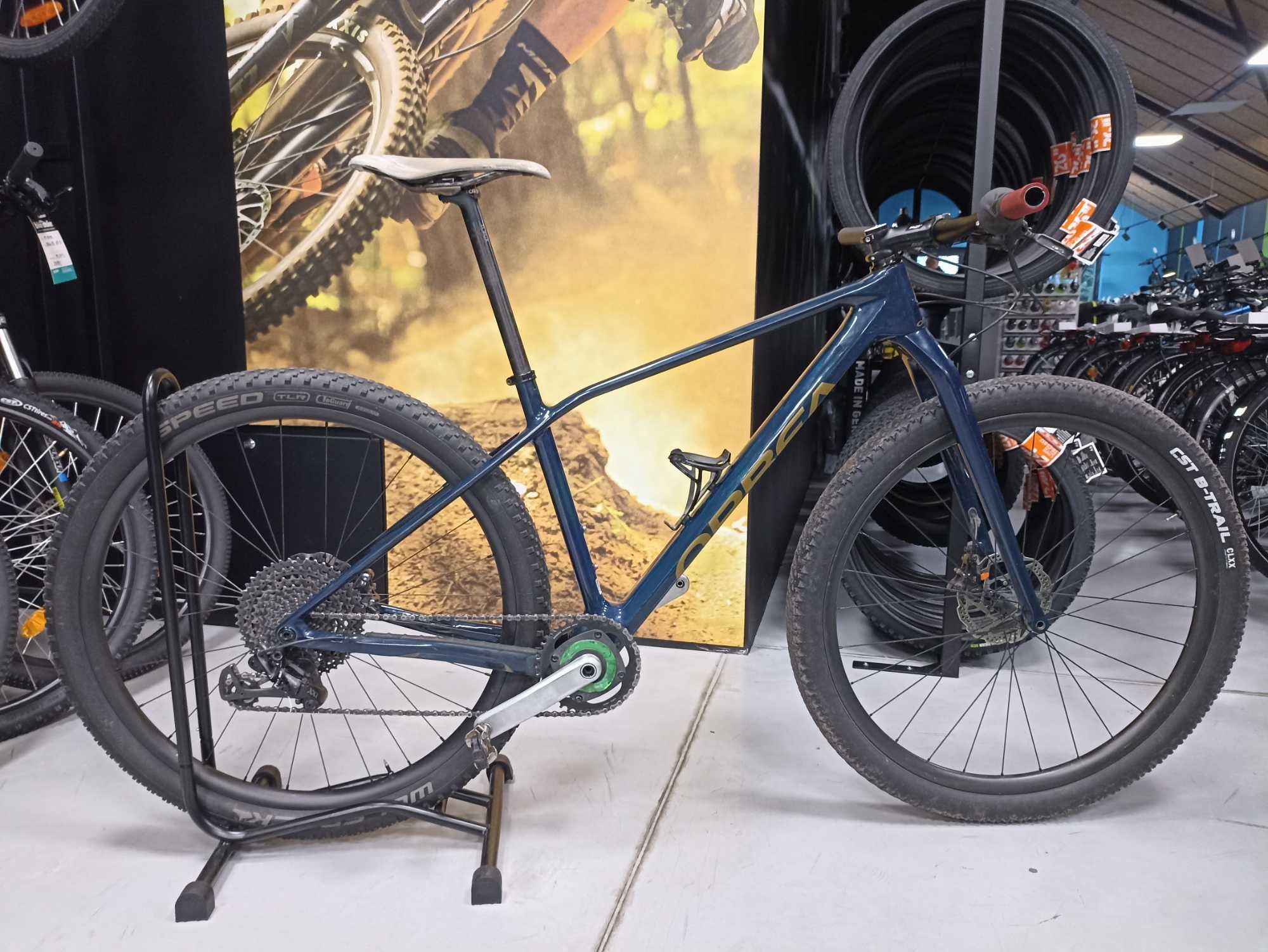 ORBEA Alma M-PRO (OMX) rozm.M carbon dożywotnia gwar. XT lub AXS Sid