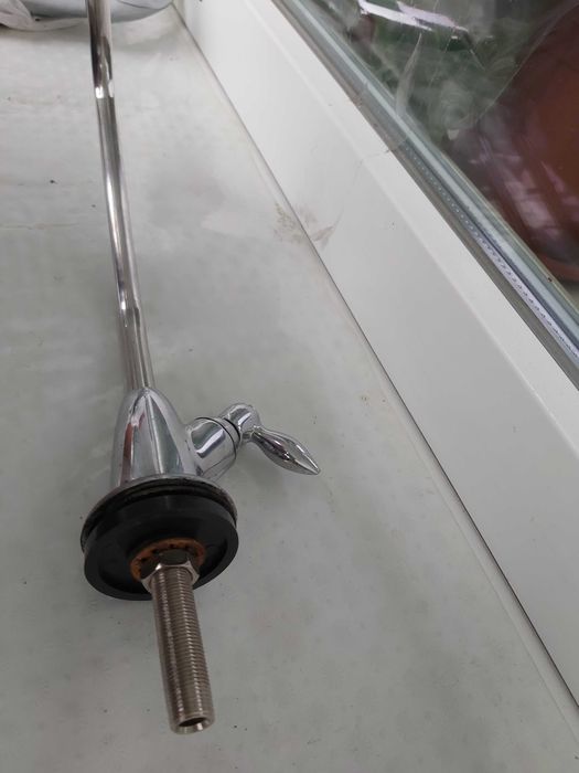 Кран для фільтра води б/у