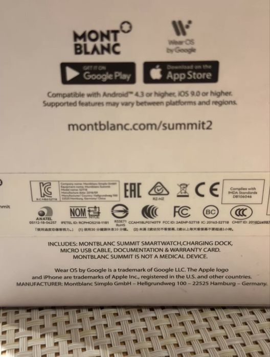 Швейцарский смарт годинник Montblanc Summit 2