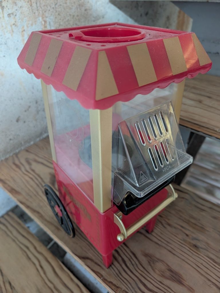 Máquina retro de fazer pipocas